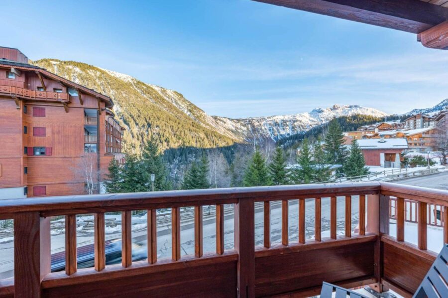 chalet-winnie-balcony-mountain-views-luxury-courchevel1650