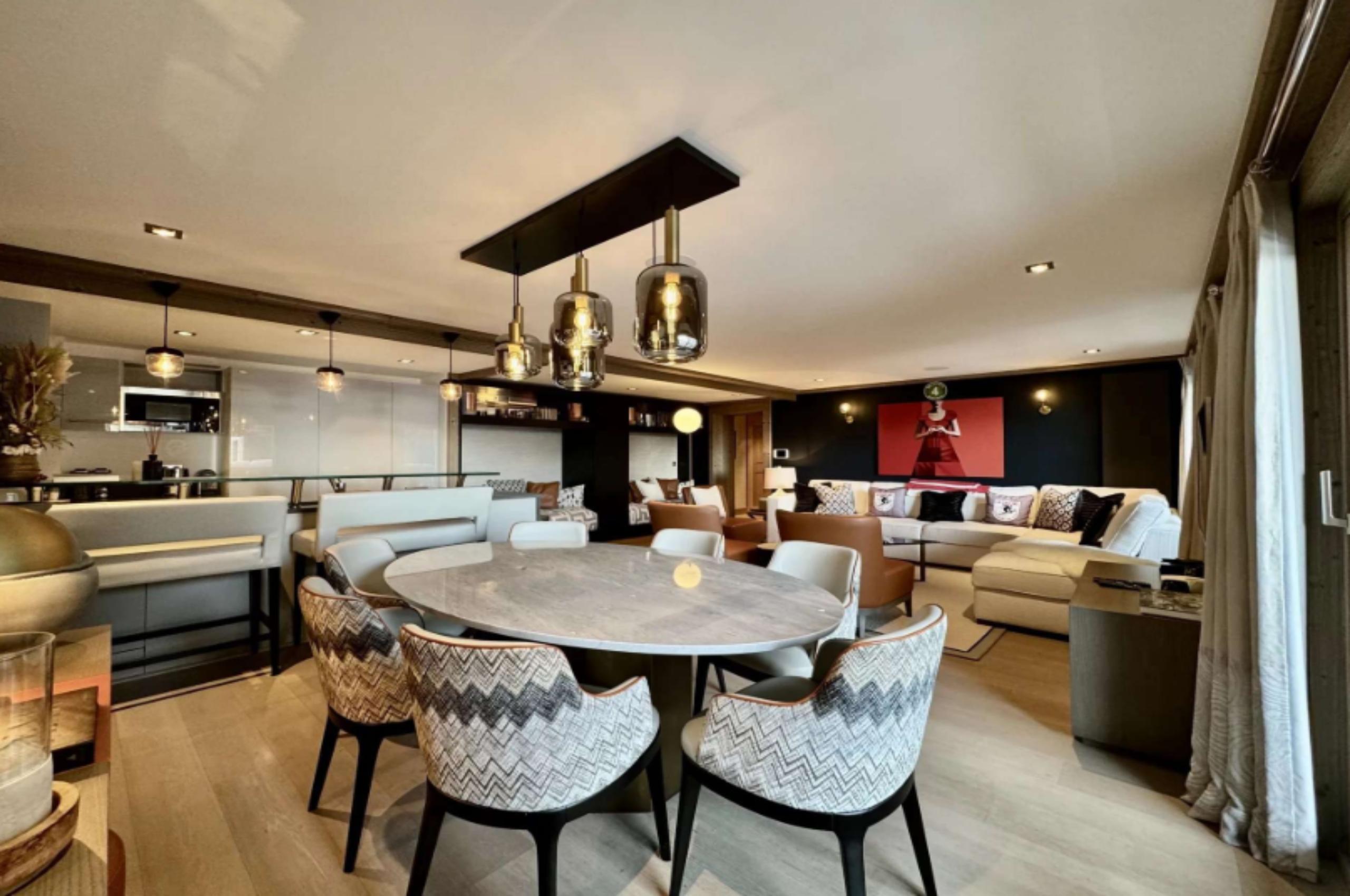 residence-blue-dining-room-elegant-design-luxury-courchevel1850
