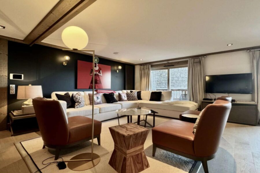 residence-blue-living-room-elegant-modern-interior-luxury-courchevel1850
