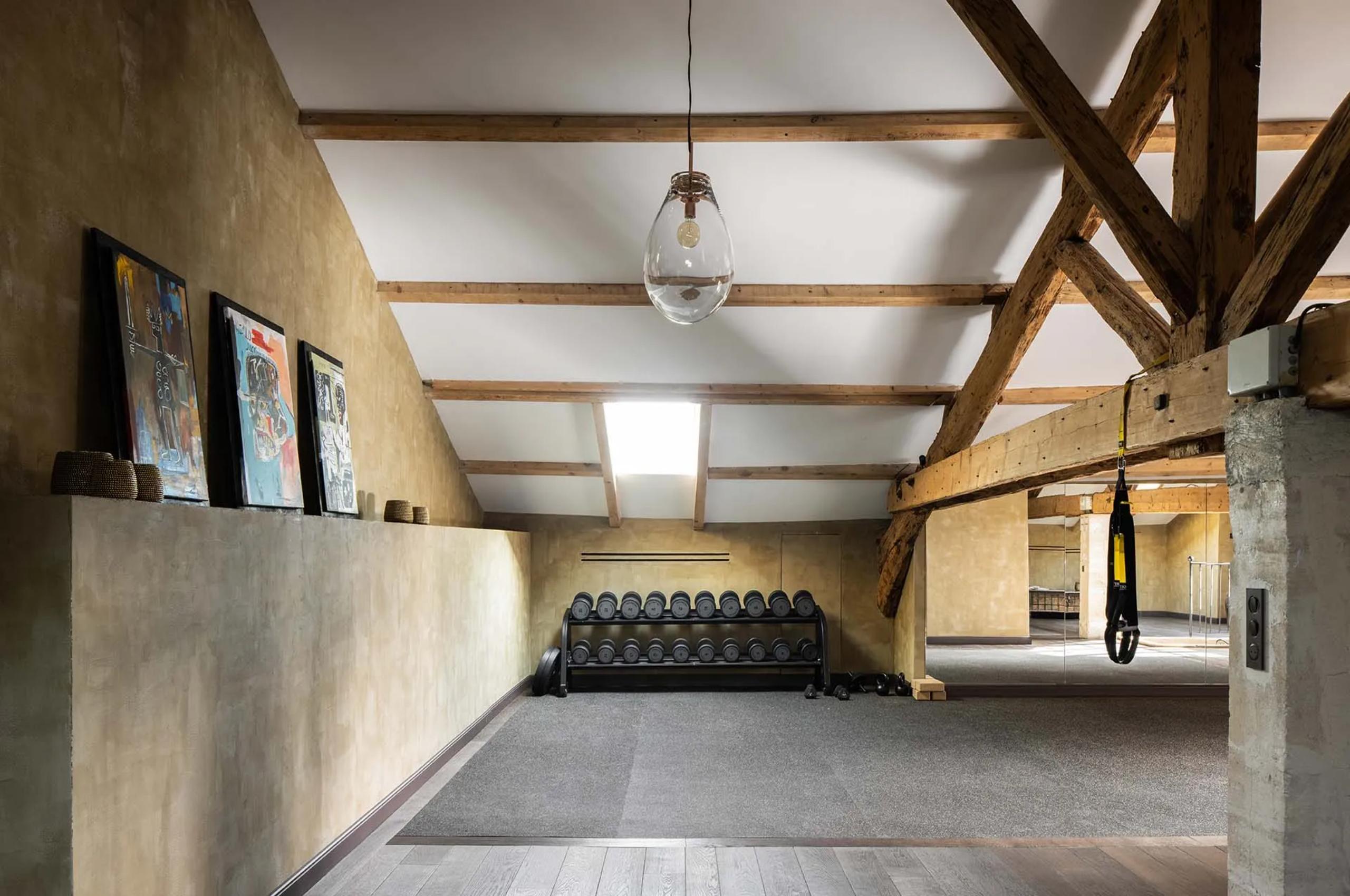 villa-suzanne-gym-workout-fitness-suite-luxury-provence