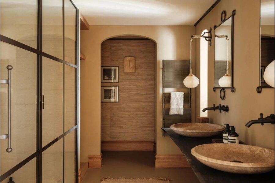 villa-sylvie-bathroom-double-sink-elegant-design-luxury-provence