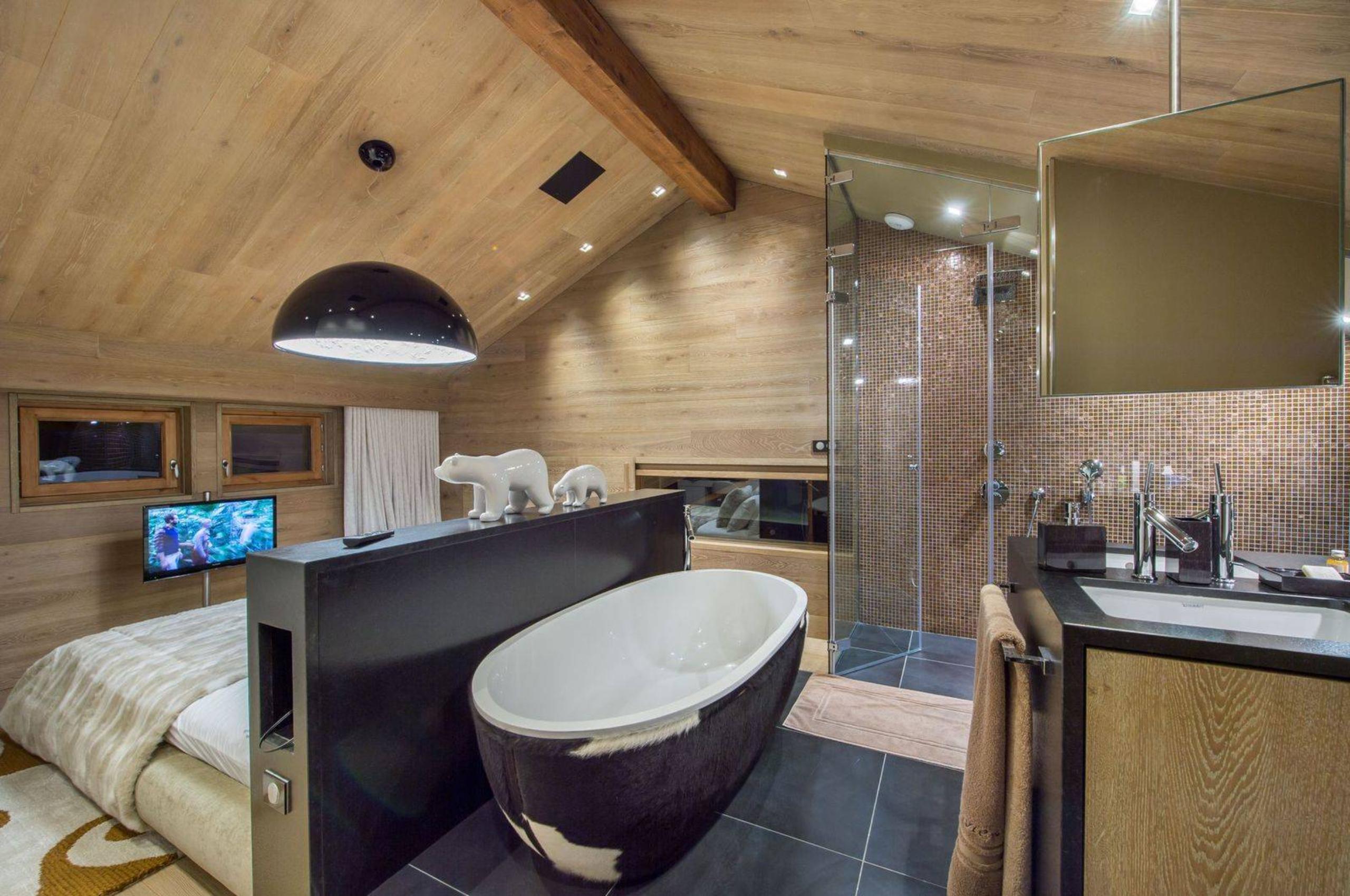 chalet-arla-bedroom-ensuite-bathroom-elegant-design-luxury-courchevel1650