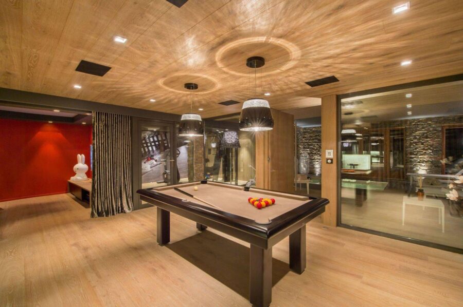 chalet-arla-games-room-snooker-table-luxury-entertainment-courchevel1650