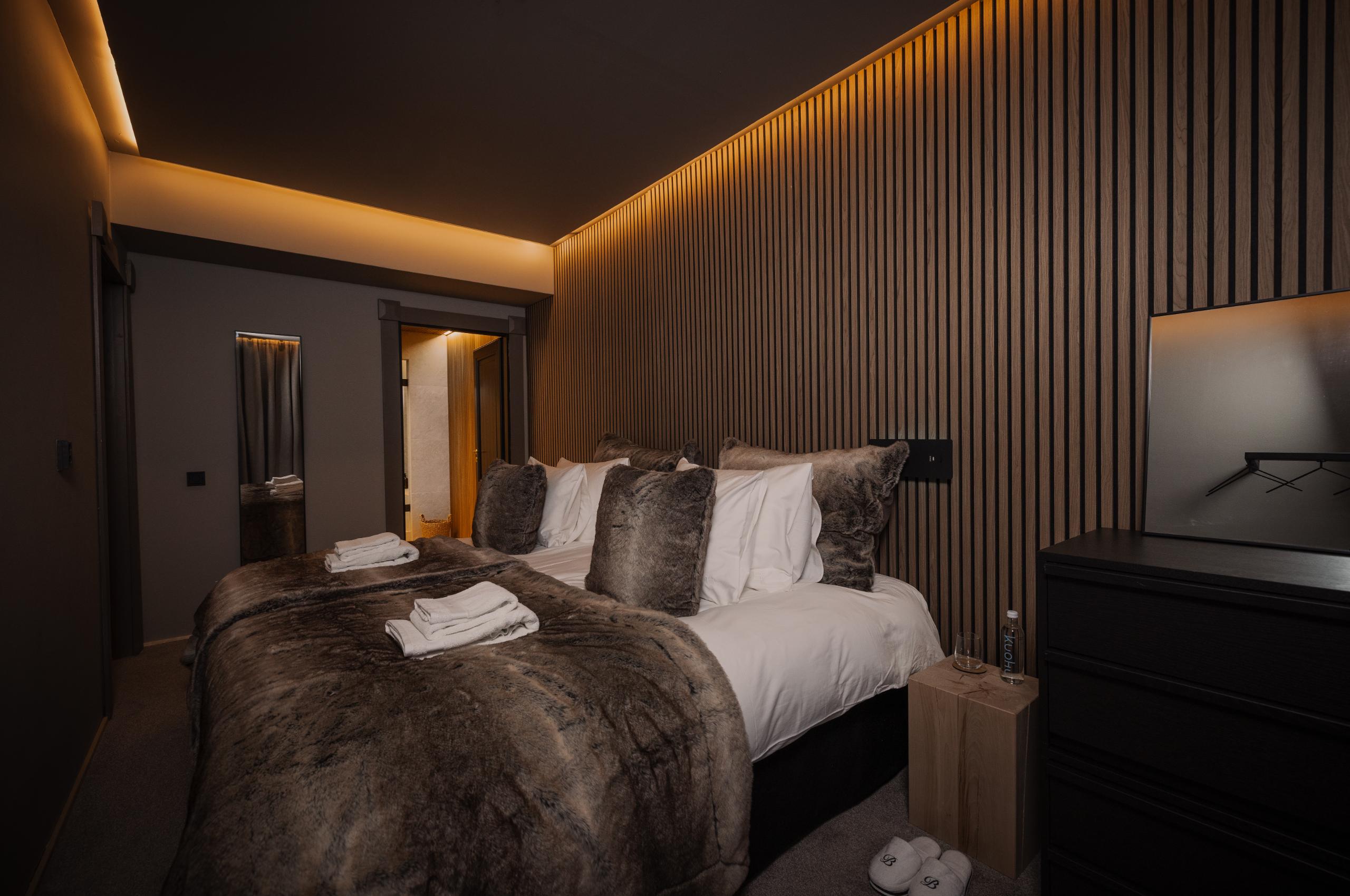 chalet-lumi-bedroom-double-cosy-ambience-luxury-design-lapland