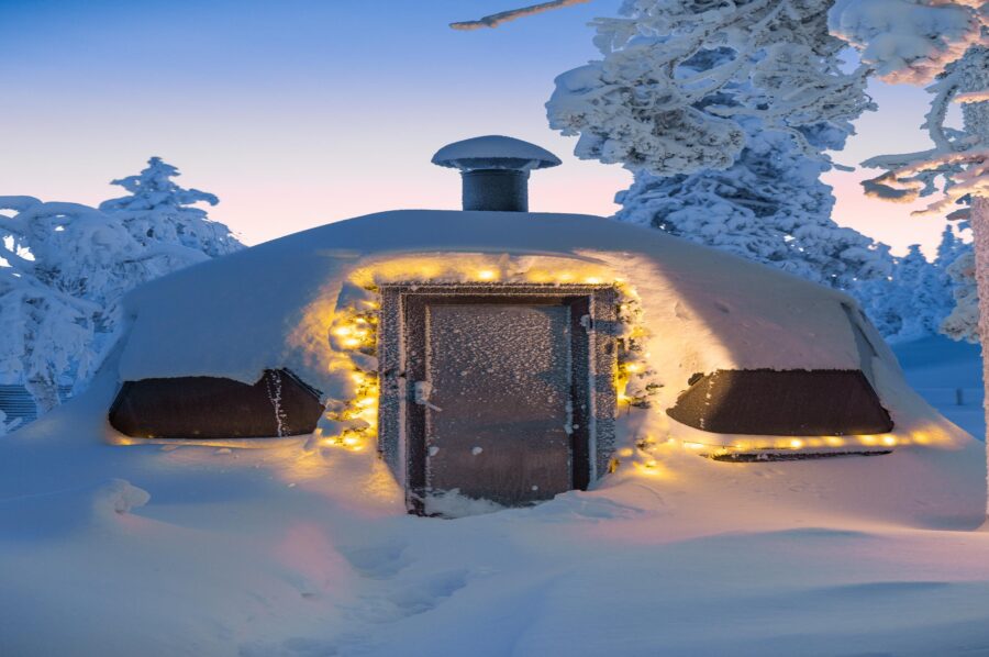 chalet-lumi-glass-igloo-nordic-luxury-lapland