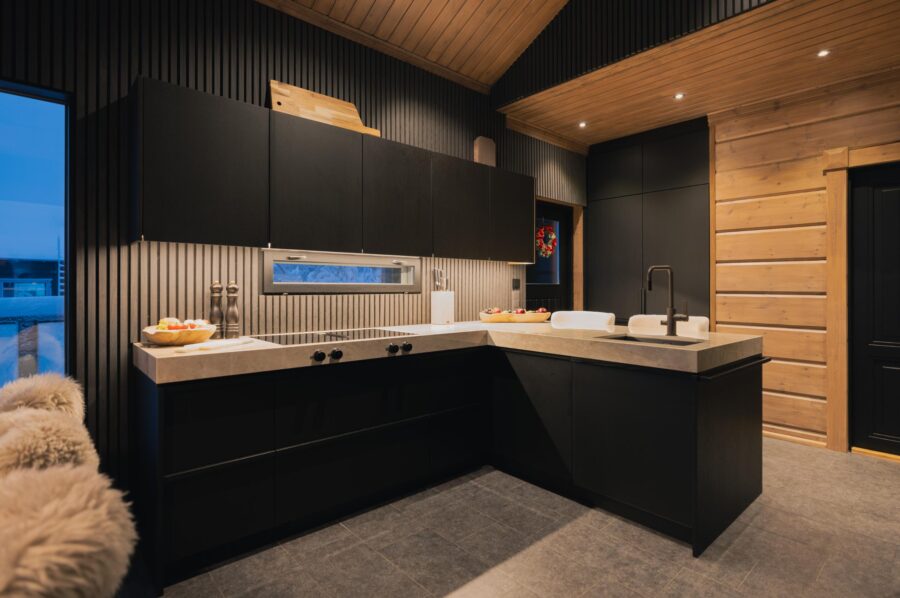 chalet-lumi-sleek-kitchen-modern-design-luxury-lapland