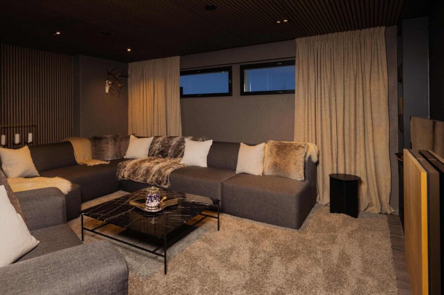 chalet-lumi-tv-lounge-cinema-room-relaxation-luxury-lapland