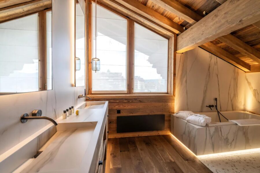 chalet-nina-bathroom-double-sink-bathtub-elegant-modern-design-luxury-courchevel1850
