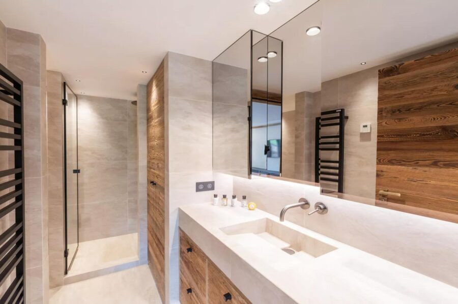 chalet-nina-bathroom-sink-shower-sleek-modern-design-luxury-courchevel1850