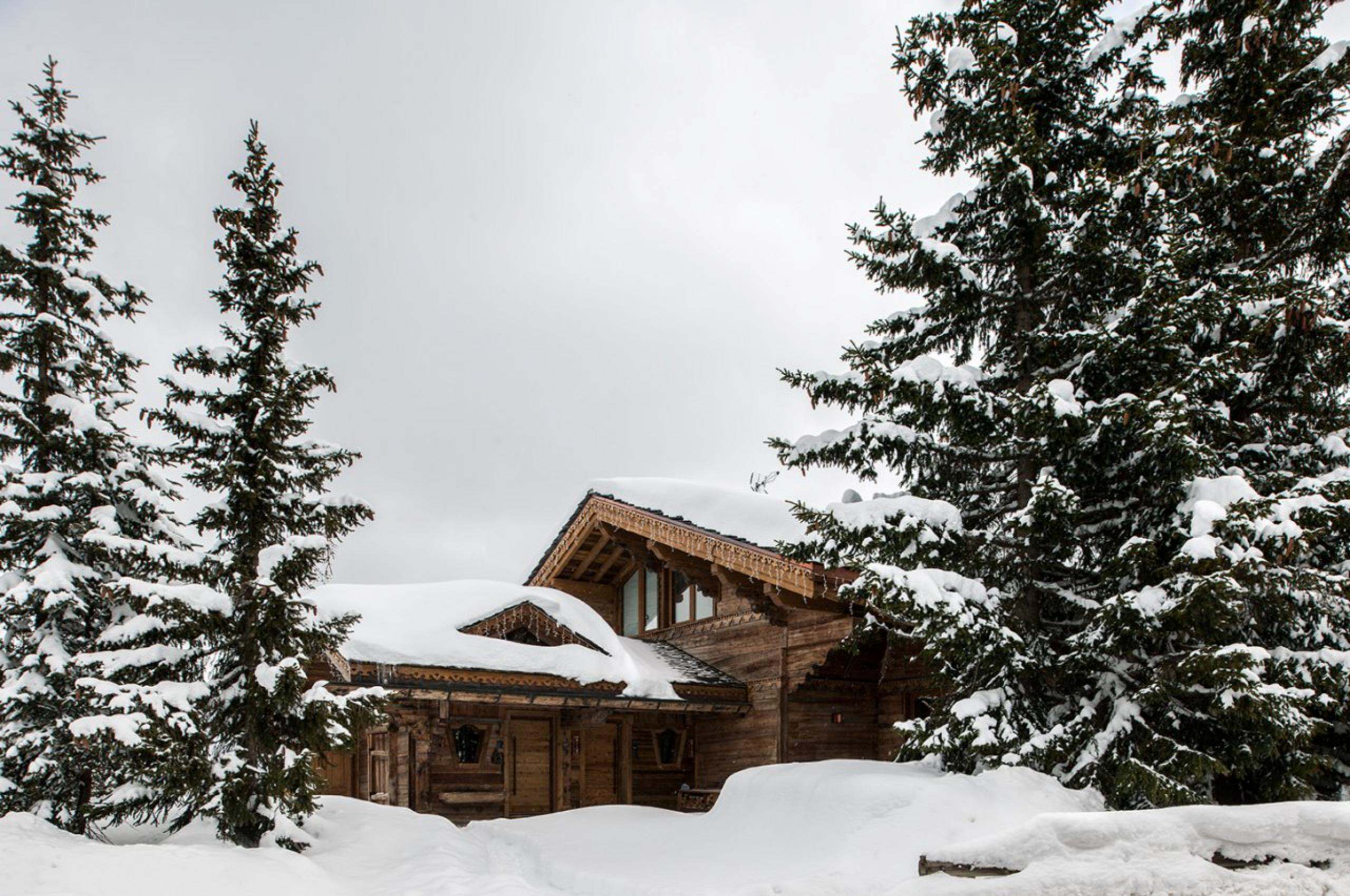 Chalet-nina-exterior-winter-luxury-rental-retreat-courchevel1850