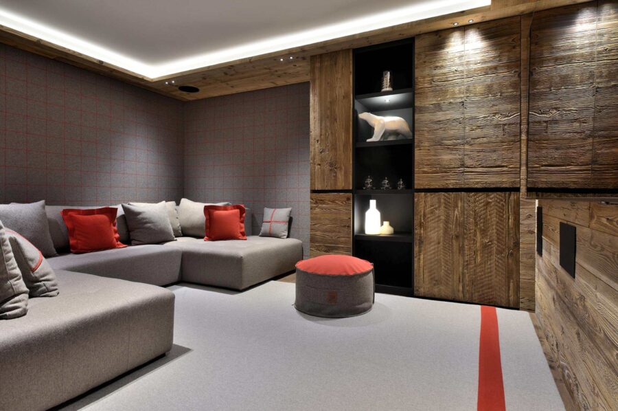 chalet-nina-tv-lounge-cinema-room-entertainment-luxury-courchevel1850