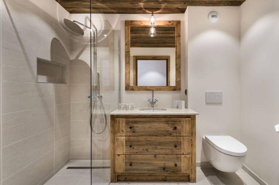 chalet-rae-bathroom-shower-elegant-alpine-design-luxury-courchevel1650