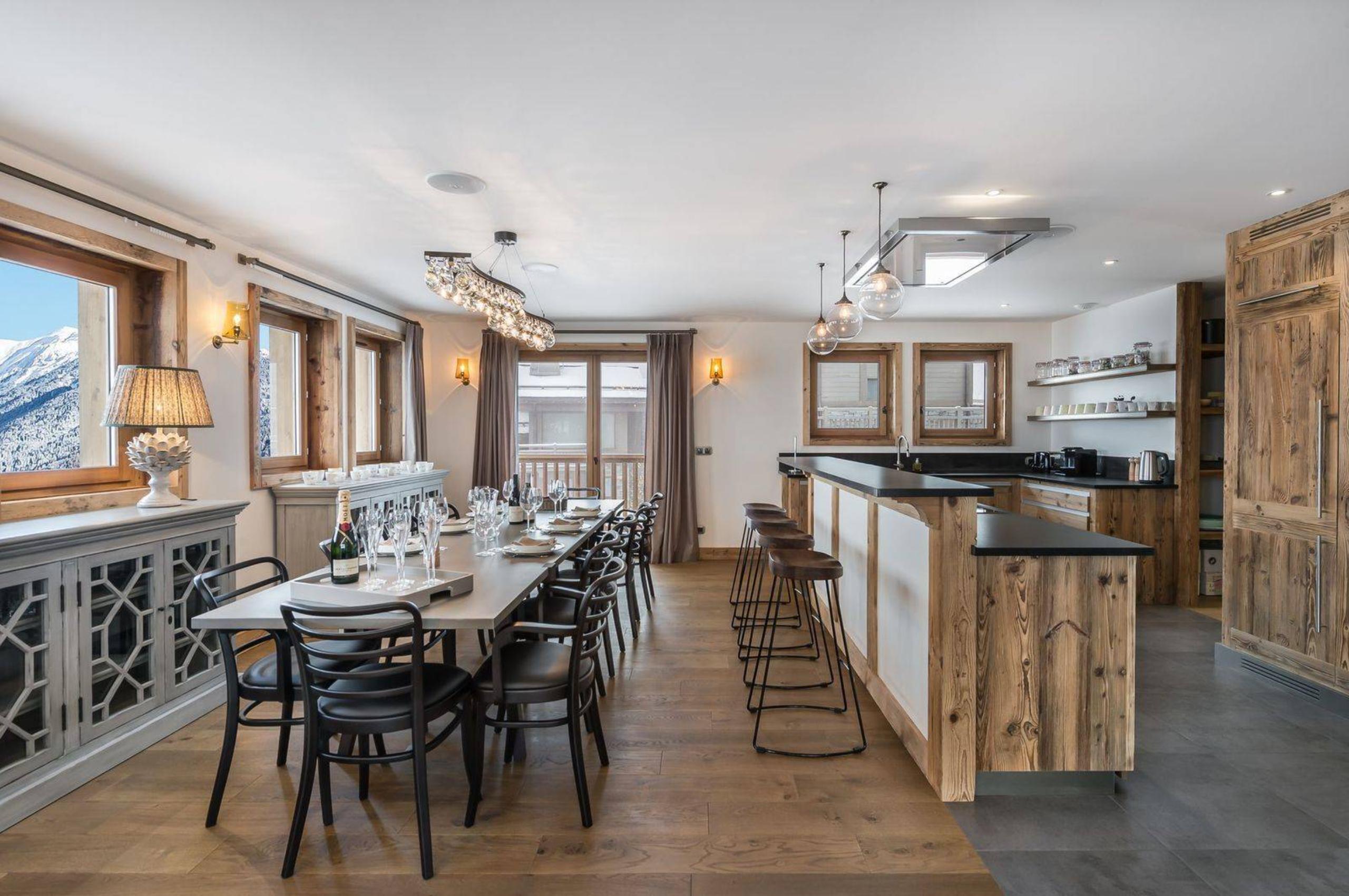 chalet-rae-dining-room-kitchen-openplan-alpine-interiors-luxury-courchevel1650