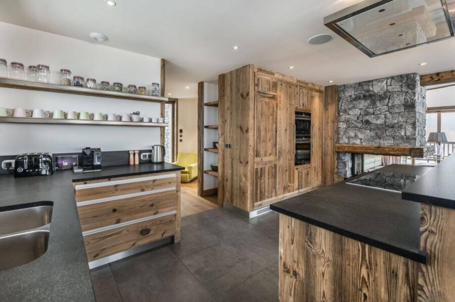 chalet-rae-kitchen-sleek-alpine-design-luxury-courchevel1650