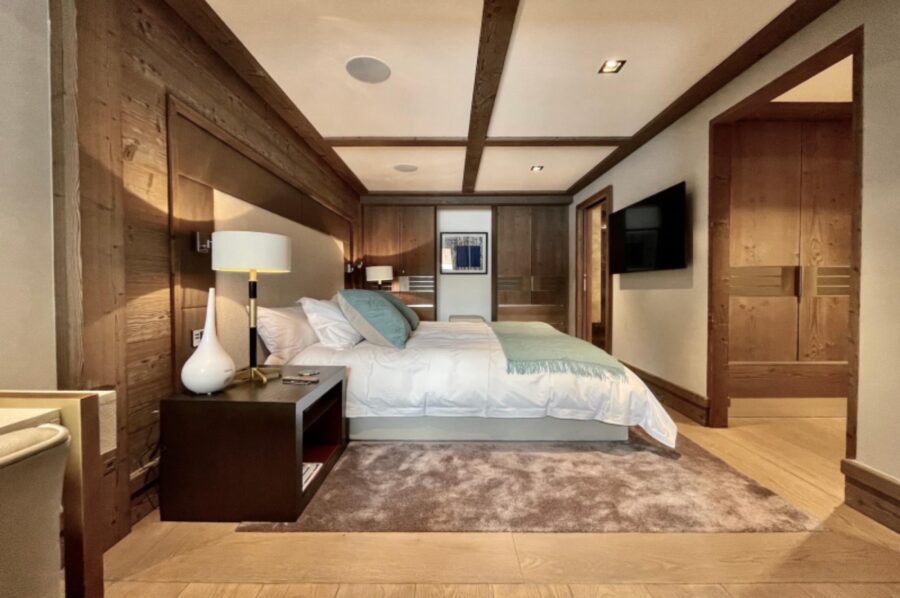 Residence-callie-bedroom-elegant-luxury-courchevel1850