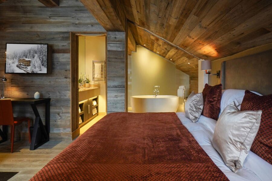 chalet-leona-bedroom-ensuite-bathroom-luxury-verbier